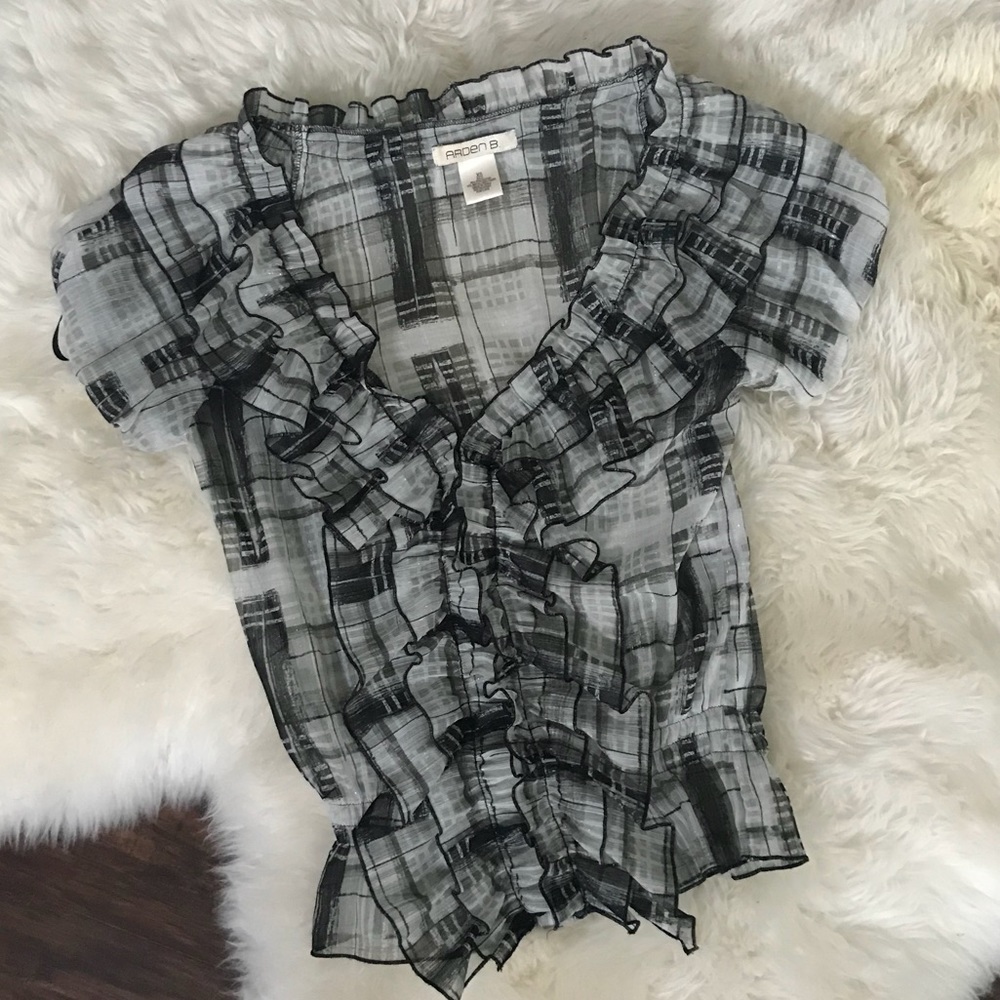 Ruffle Front V-Neck Top with Preplum Waist